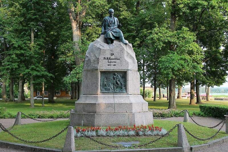 Kreutzwald memorial monument and park on the banks of the Tamula river